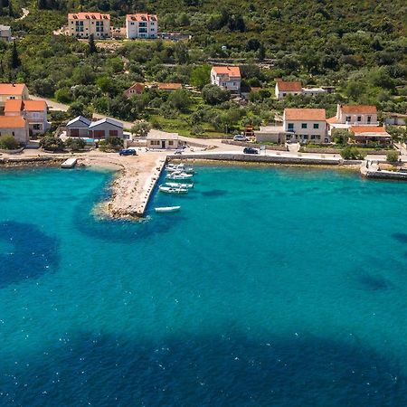 Apartment Kneze Račišće Eksteriør billede